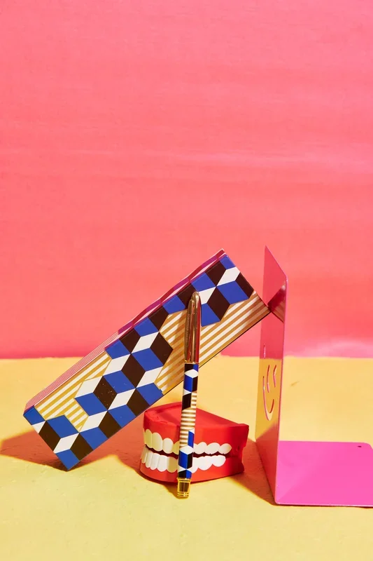 JONATHAN ADLER VERSAILLES CUBE BOXED-IN PEN