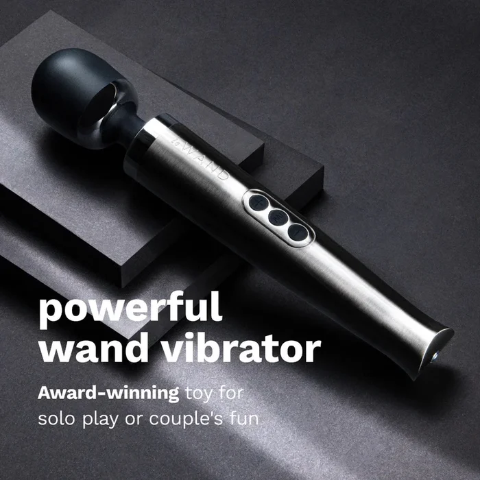 Le Wand Give Out Cast Rechargeable Vibrating Massager