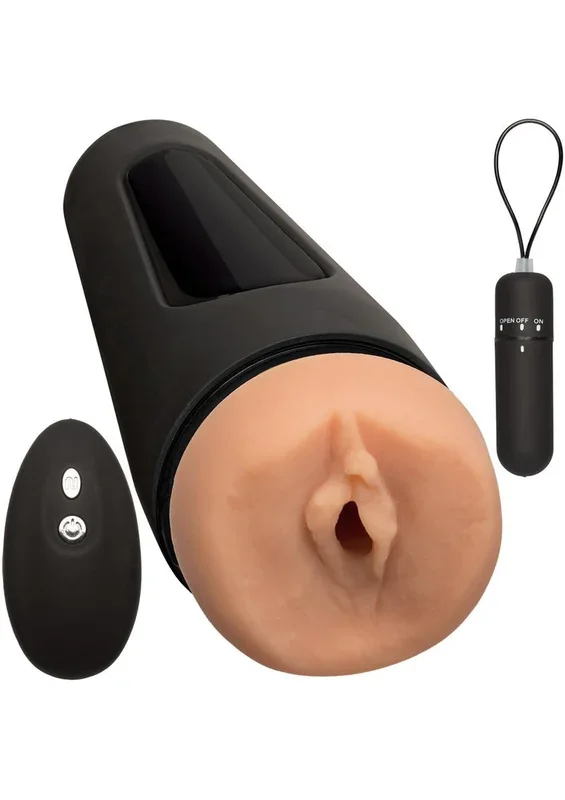 Main Squeeze The Master Copy Vibro Ultraskyn Vibrating Masturbator with Bullet and Remote Control – Pussy